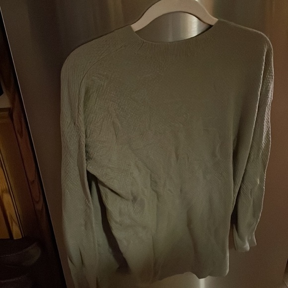 LOFT Sweater 💚 - Picture 8 of 13